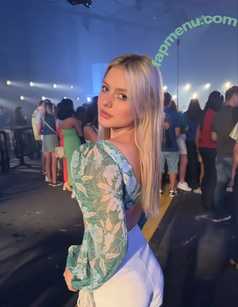 Laura Schadeck nude photo #0092 (lauraschadeck)