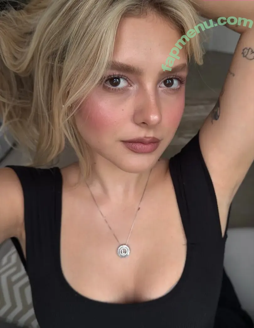 Laura Schadeck nude photo #0096 (lauraschadeck)