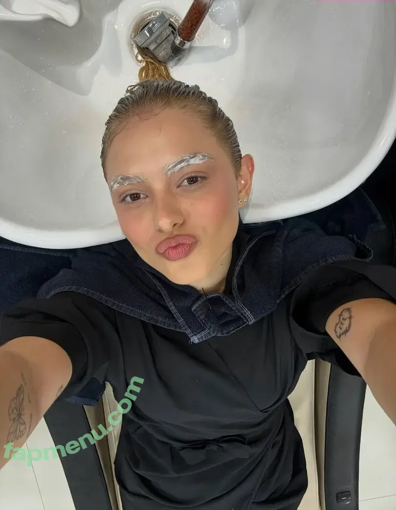 Laura Schadeck nude photo #0097 (lauraschadeck)