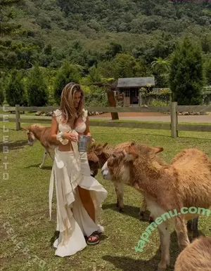 Laura Schultz / laa.schu nude photo #0437