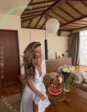 Laura Schultz / laa.schu nude photo #0455