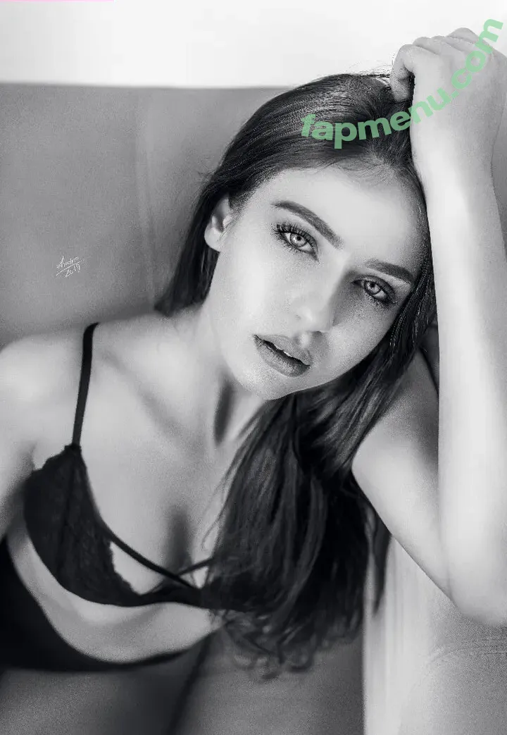 Laura Serafin nude photo #0064 (larkatomarka / laurakarolinaserafin / laurkaserafin / vulgart)