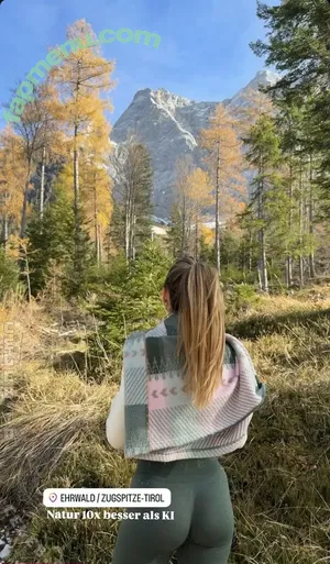 Laura Sophie / laurasophie / slarusha nude photo #0191