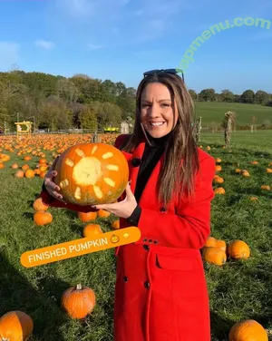 Laura Tobin / lauratobinweather nude photo #0654