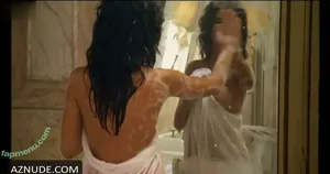 Laura Torrisi leaks