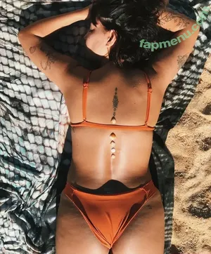 Laura Vicente / lauravicente nude photo #0007