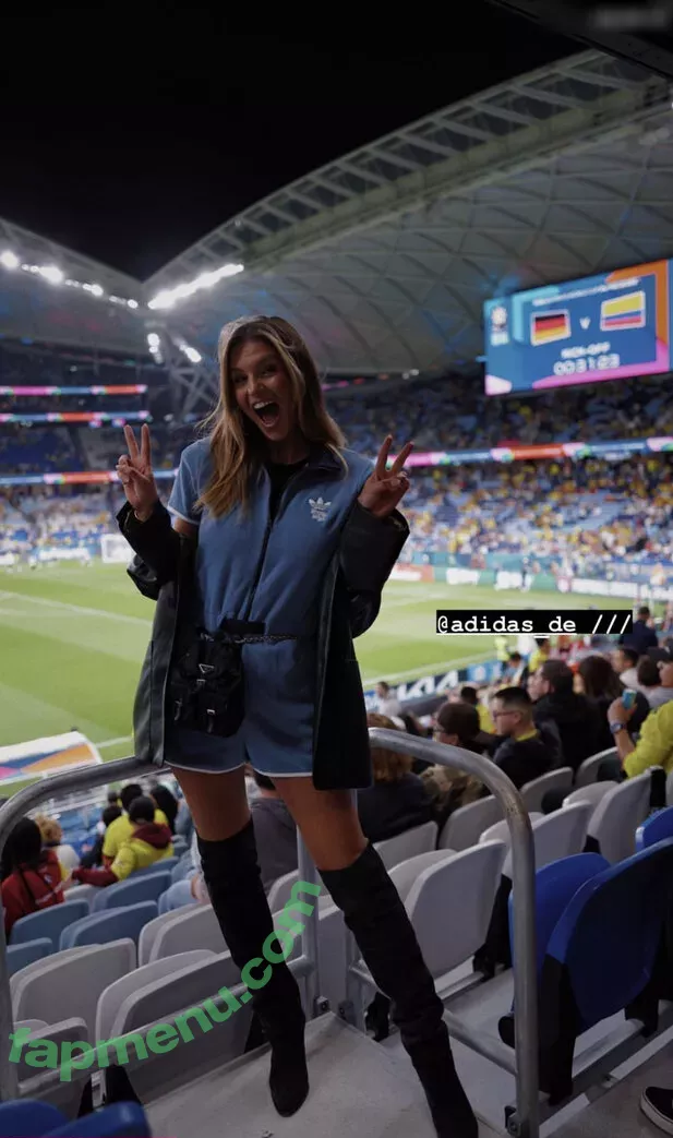 Laura Wontorra nude photo #0318 (LauraWontorra / WontorraLaura / laura_wontorra)