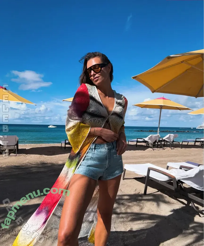 Laura Wontorra nude photo #0895 (LauraWontorra / WontorraLaura / laura_wontorra)