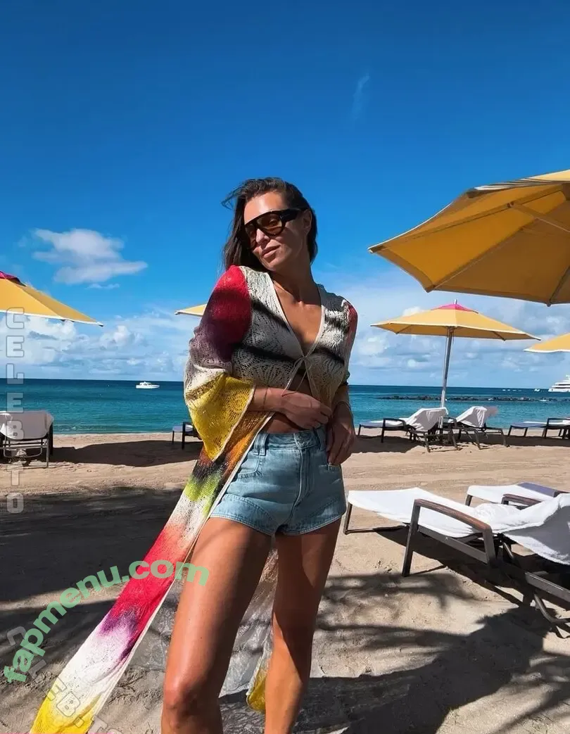 Laura Wontorra nude photo #0903 (LauraWontorra / WontorraLaura / laura_wontorra)