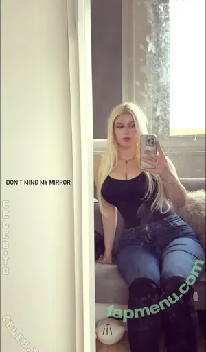 Laura.z57 nude photo #0145