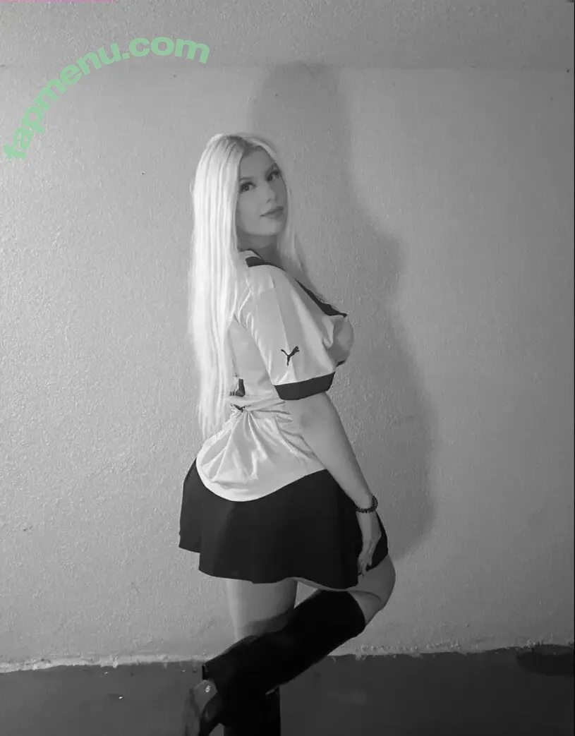 Laura.z57 nude photo #0089 (laurachesnok)