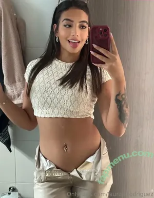 Lauraa.rodriguez / lauradrodriguez nude photo #0014
