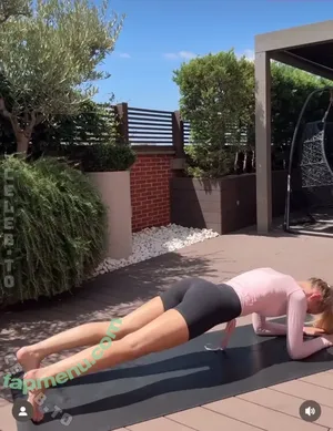 Lauraabla / lauraabla11 / youtube.com nude photo #0089