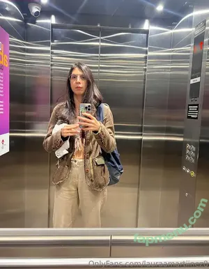 lauraamartiinez8 / lauramartinez8 nude photo #0126