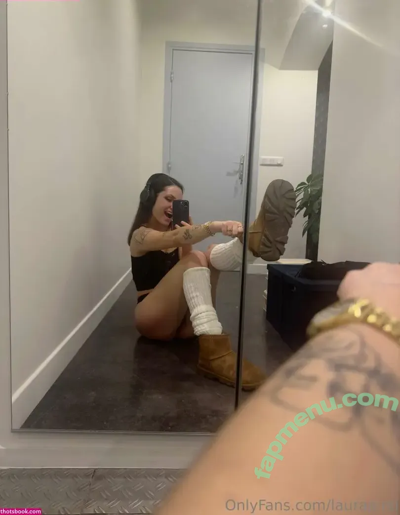 lauraarsi nude photo #0005 (lauraarsi)