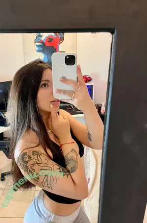 laurafpg / laura.fpg nude photo #0031