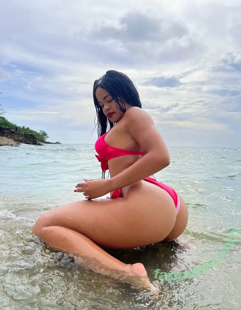 lauraiskindadangerous nude photo #0031 (lauraiskindadangerous)