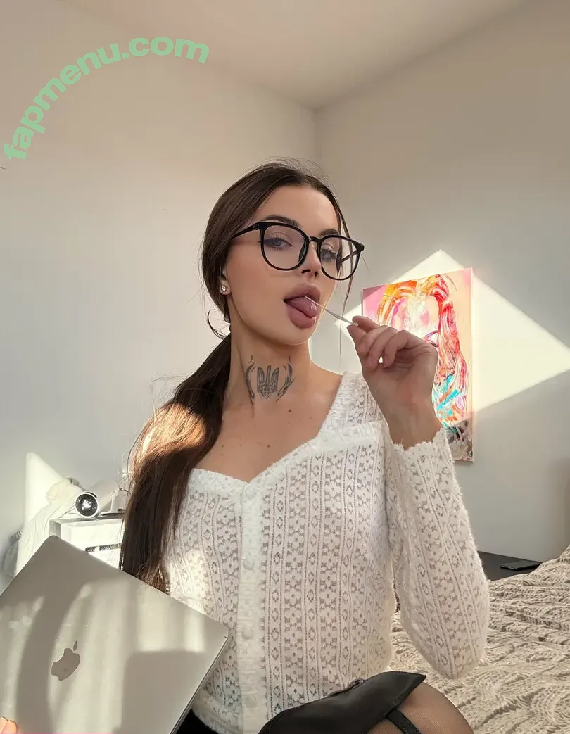 lauraleeee nude photo #0018 (lauraleeee)