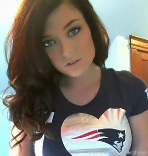 lauraleighxoxo / the.lauraleighxoxo nude photo #0119