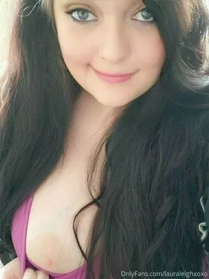 lauraleighxoxo / the.lauraleighxoxo nude photo #0166