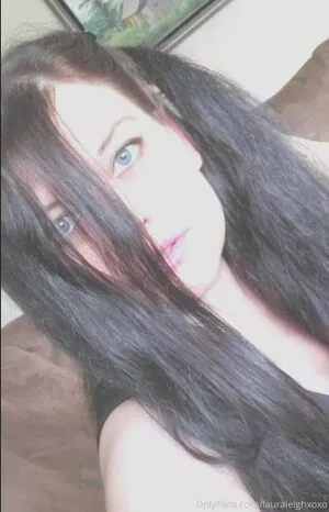 lauraleighxoxo / the.lauraleighxoxo nude photo #0171