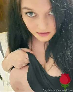 lauraleighxoxo / the.lauraleighxoxo nude photo #0180