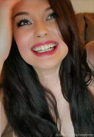 lauraleighxoxo / the.lauraleighxoxo nude photo #0198