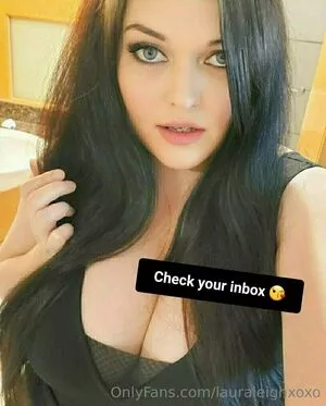 lauraleighxoxo / the.lauraleighxoxo nude photo #0443