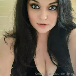 lauraleighxoxo / the.lauraleighxoxo nude photo #0469