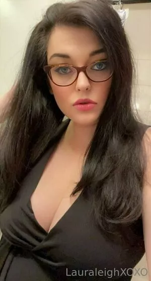 lauraleighxoxo / the.lauraleighxoxo nude photo #0482