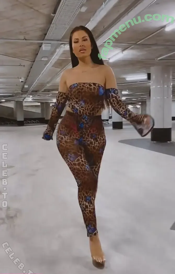 LauraLianaJane nude photo #0206 (ilaydasyt_ / llaura.janee)