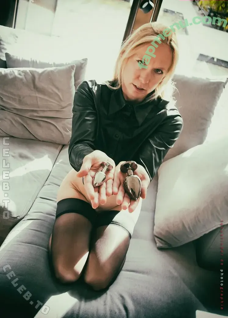 Lauralina nude photo #0019 (modellauralina / sedcards)