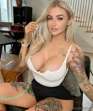 lauraluxtv / darthlux nude photo #0004