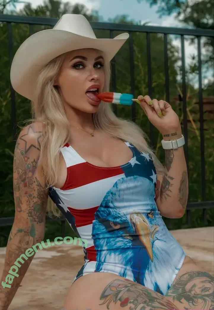 lauraluxtv nude photo #0012 (darthlux)