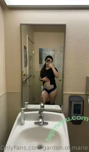  nude photo #0005