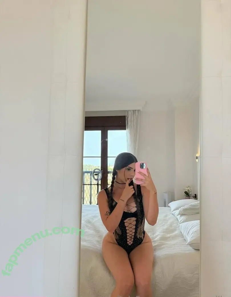 lauramerliin nude photo #0063 (lauramerliin)