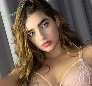  nude photo #0005