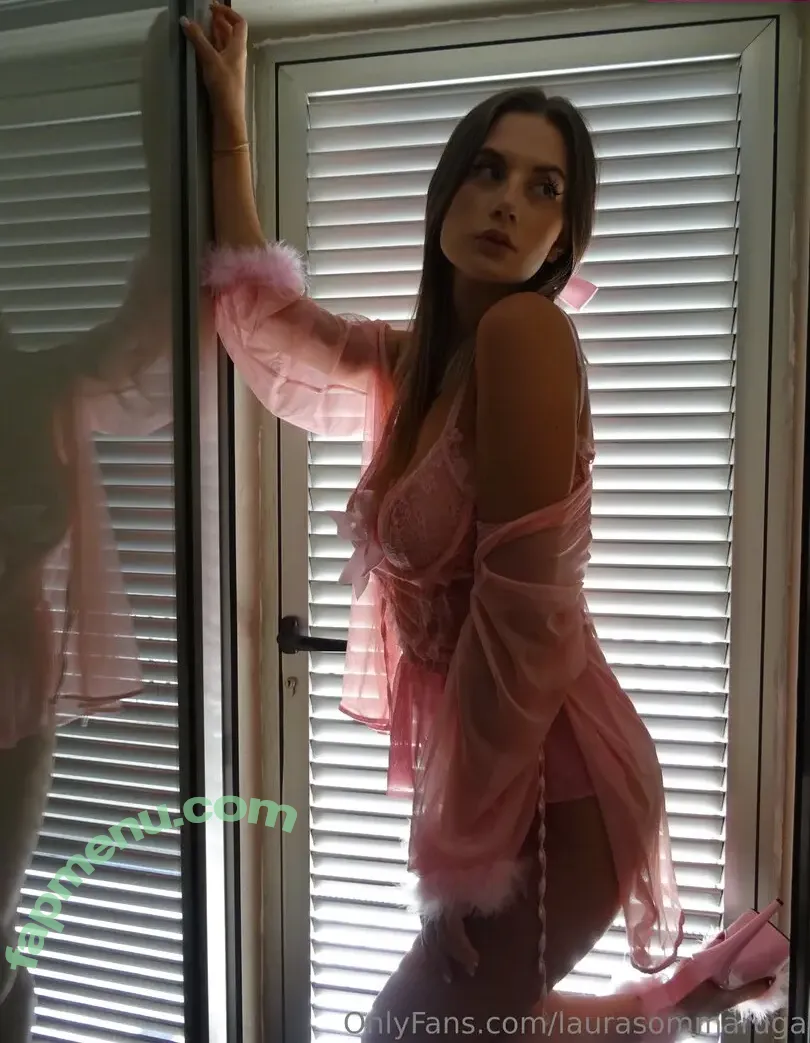 laurasommaruga nude photo #0009 (laurasommaruga)