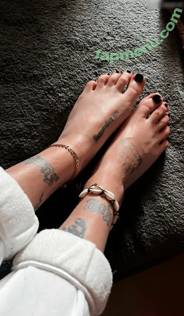 Laurasorooo nude photo #0141 (laurachesnok)