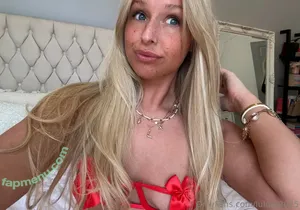 lauratreadgold0 / lauratreadgold / luluof2025 nude photo #0017