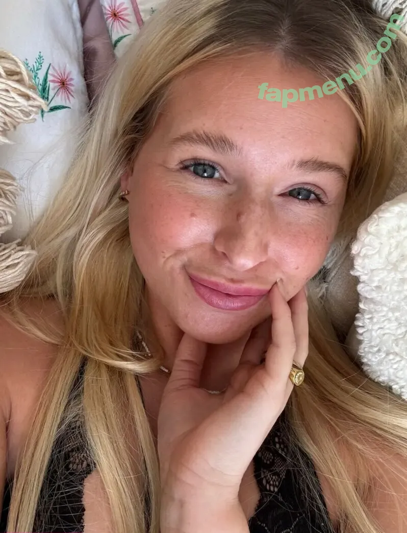 lauratreadgold0 nude photo #0012 (lauratreadgold / luluof2025)