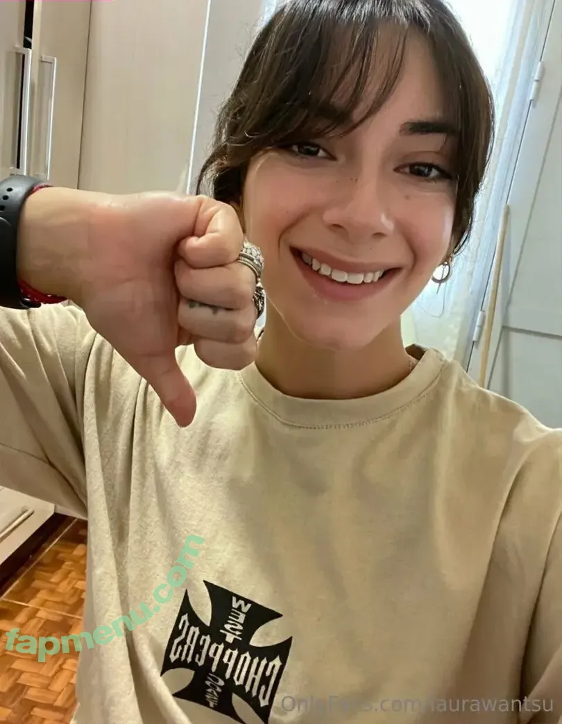 laurawantsu nude photo #0023 (laurawantsu)