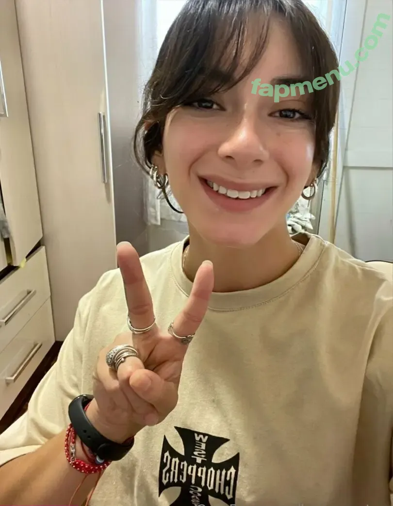 laurawantsu nude photo #0033 (laurawantsu)