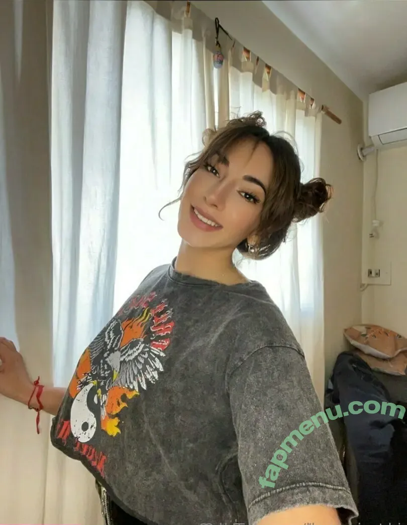 laurawantsu nude photo #0039 (laurawantsu)