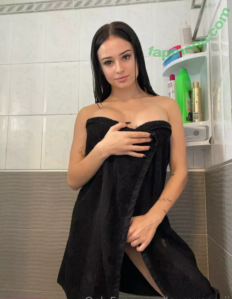 Lauraysergii nude photo #0030 (Lauraysergii)