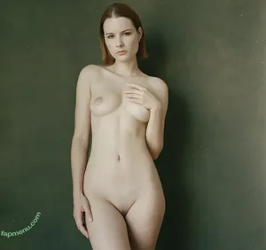 Laure Surlerivage / Lauresurlerivage / laure.surlerivage nude photo #0325