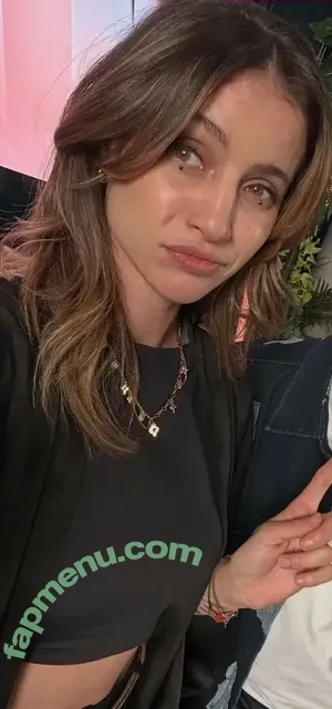 Laure Valée / laure_bv nude photo #0494