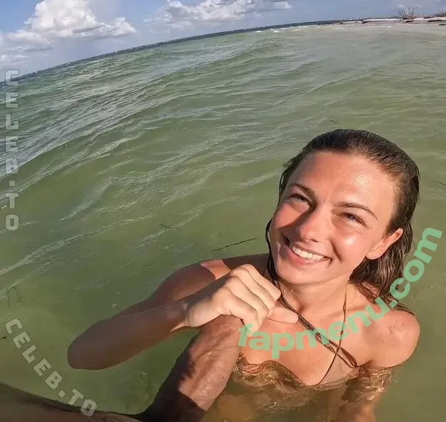 Laurel Moyer nude photo #0037 (runningprinc3ss / runningprincess)