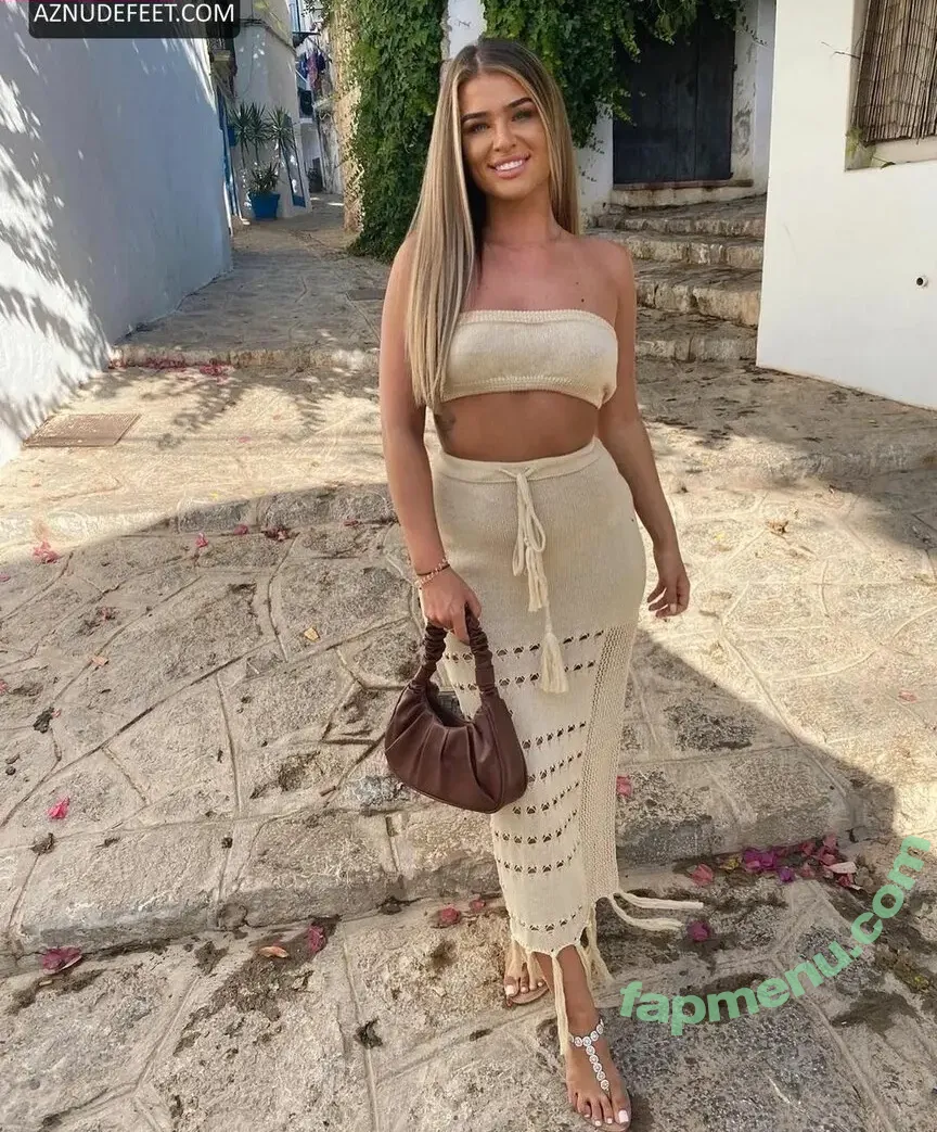 Lauren Beschi nude photo #0004 (Lauren Beschi)
