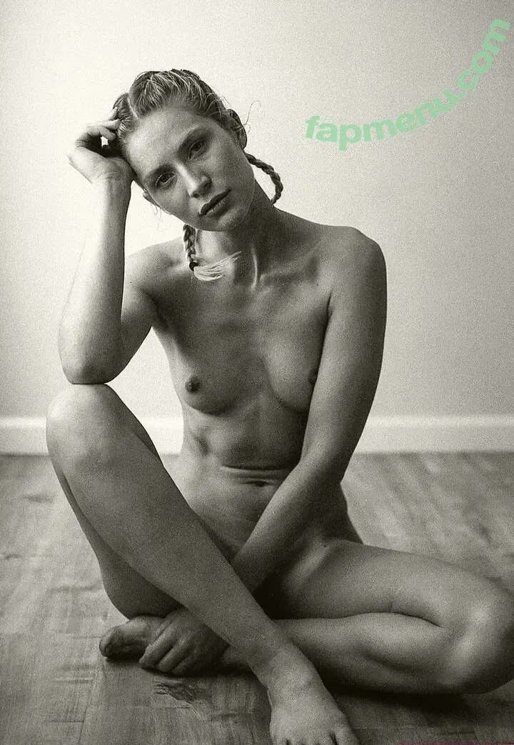 Lauren Bonner nude photo #0411 (laurenbonnerofficial / laurenybonner)